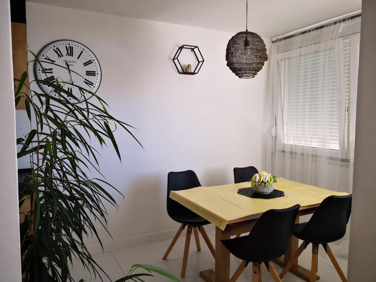Apartamento Lelu Luxury With Panoramic Views Split Exterior foto